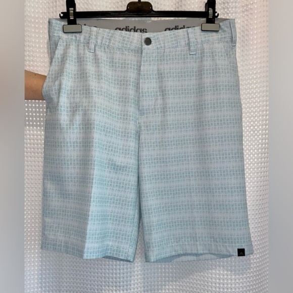 2/49$ Men’s ADIDAS light blue stretchy anti‎ slip Golf shorts size 32 - Picture 2 of 10